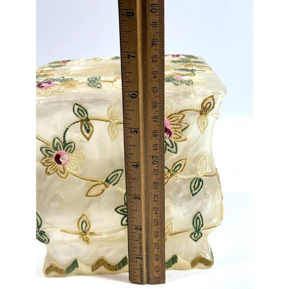 Popular Bath Embroidered Floral Acrylic Tissue Box Cover‎ Cottagecore Grannycore